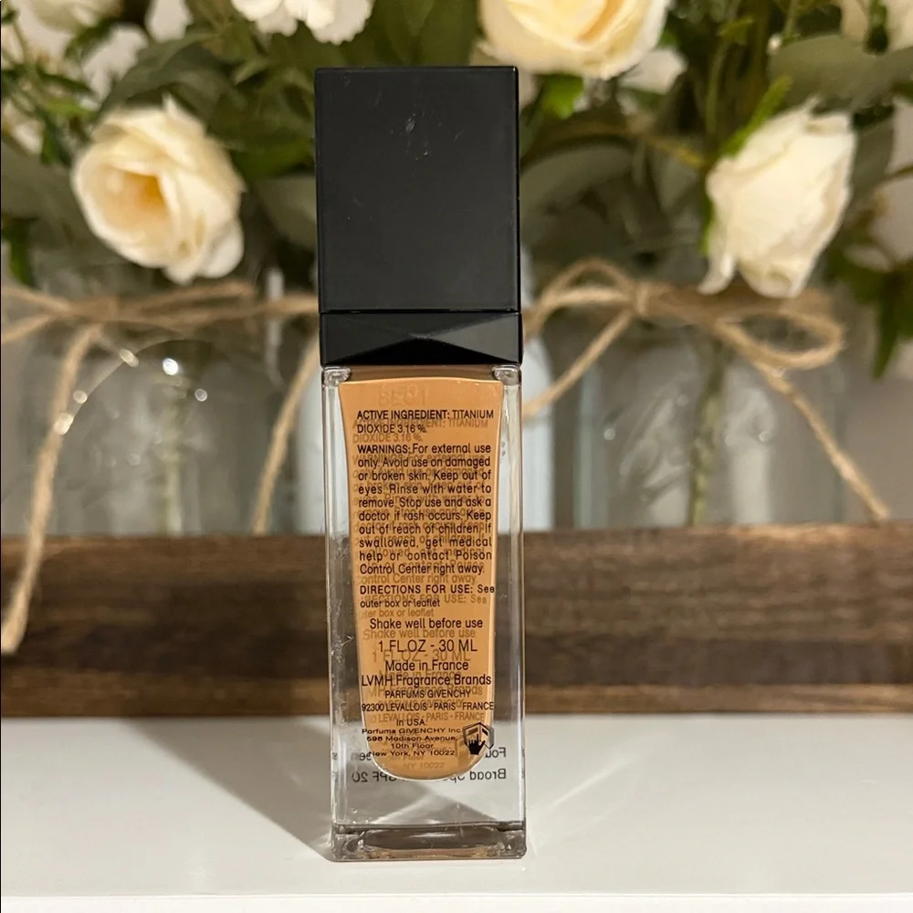 Givenchy Matissime Velvet Foundation – 09 Mat Cinnamon – NWOB – Discontinued